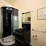 Piscine Bord De A 500m De La Villa *