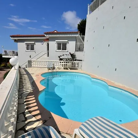 Piscine Bord De A 500m De La Villa *